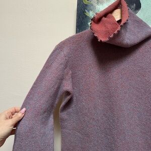 CASMARI Hand loomed Luxury Cashmere Turtleck Sweater size large